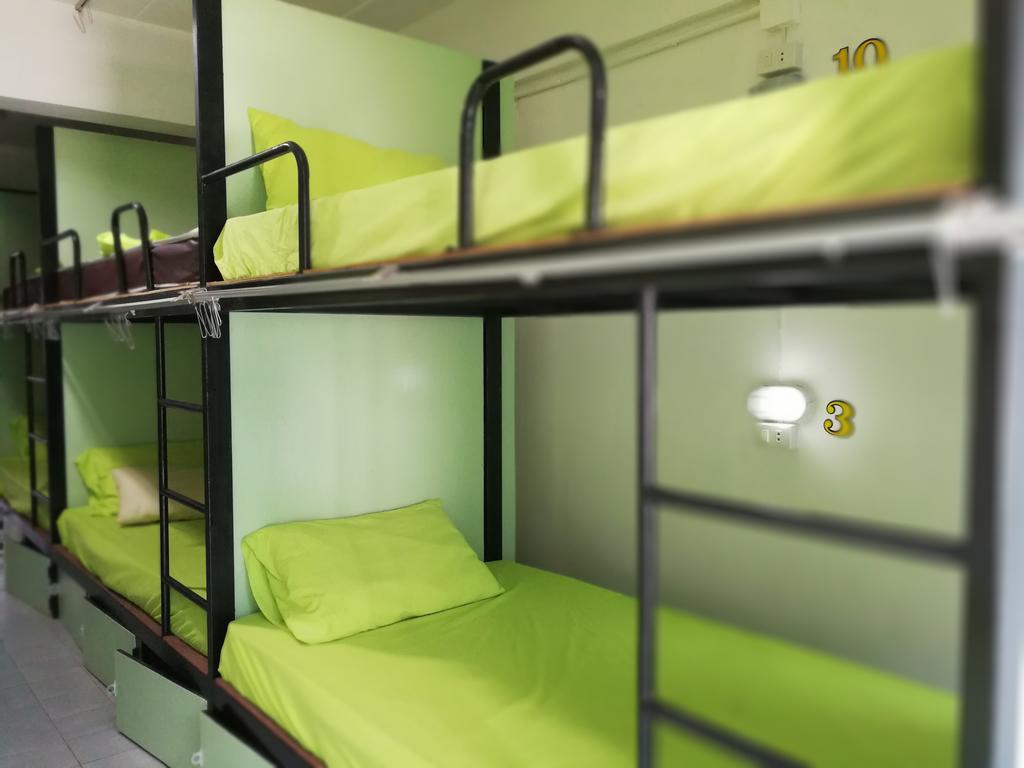 Zoe Hostel Chiang Mai Bagian luar foto