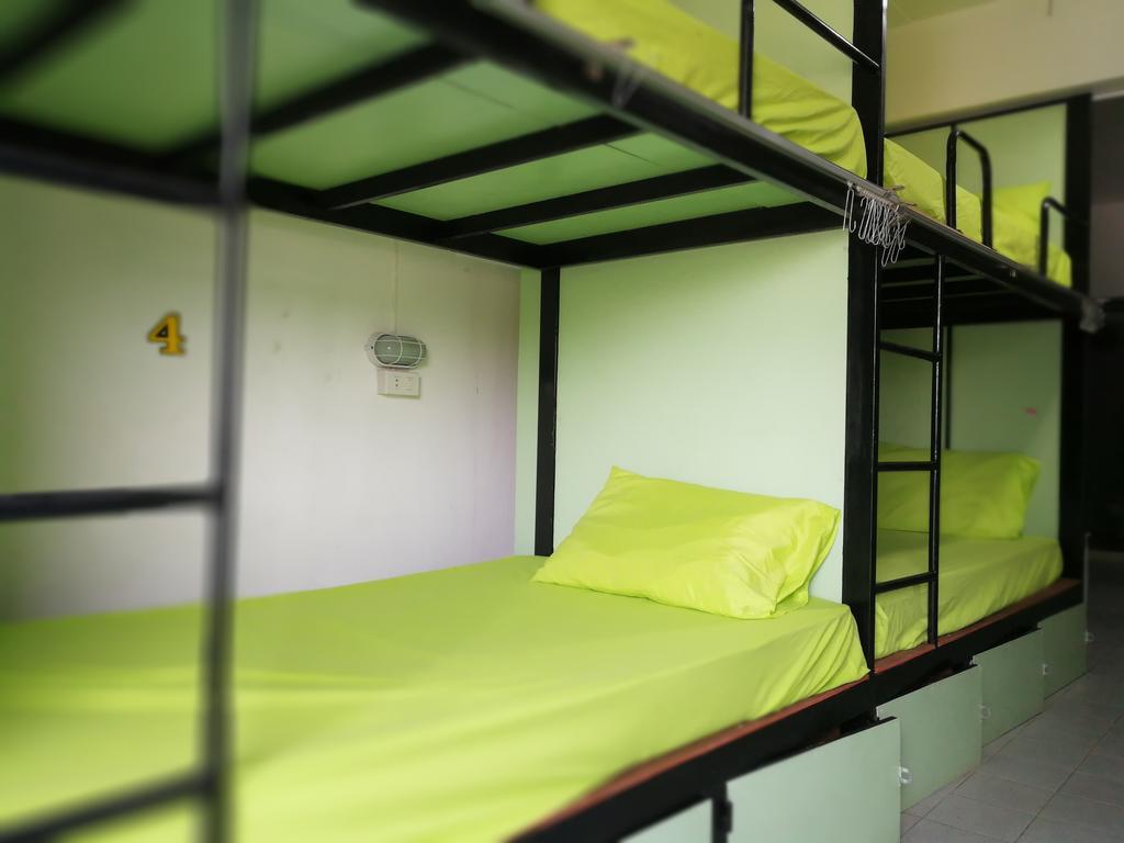 Zoe Hostel Chiang Mai Bagian luar foto